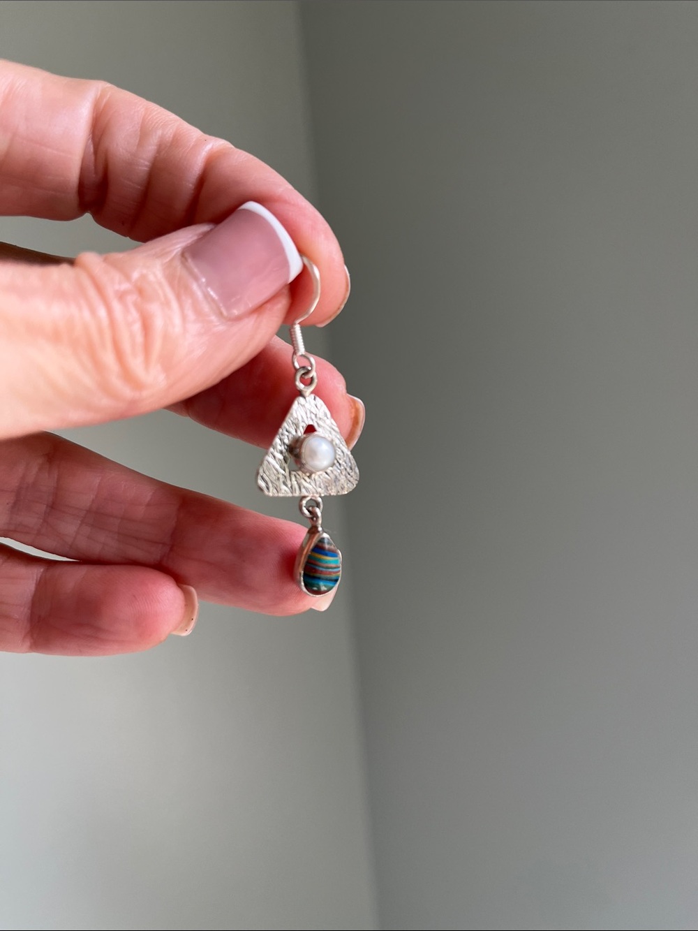 Sterling Silver Pearl and Rainbow Calsilica Drop Dangle Earrings - Picture 5 of 6
